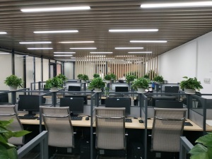 广鑫商务信息咨询公司 引领企业智慧决策，助力商业成功